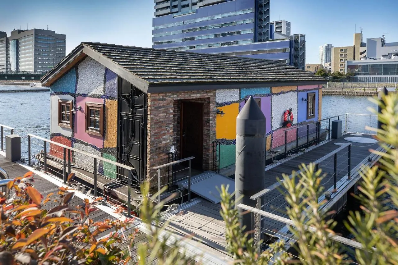 Petals Tokyo - Floating Hotel