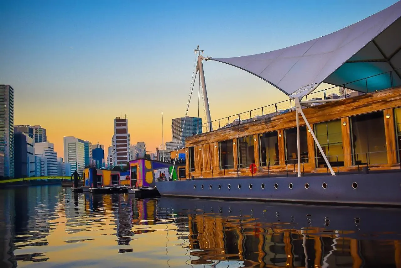 Petals Tokyo - Floating Hotel